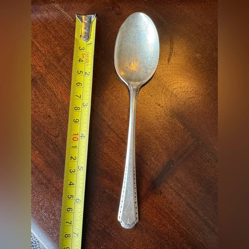 Antique Oneida Community Tudor Plate Algonquin Silverplate Spoon – 1923 Pattern